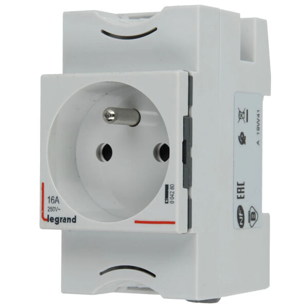 Legrand Verteilereinbausteckdose UTE 04280